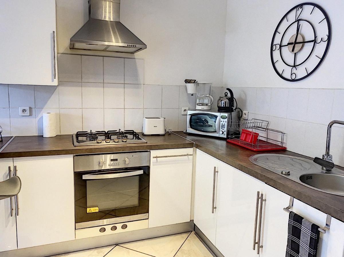 Grand Appartement Spacieux A 5 Min Du Centre Ville Аяччо Экстерьер фото